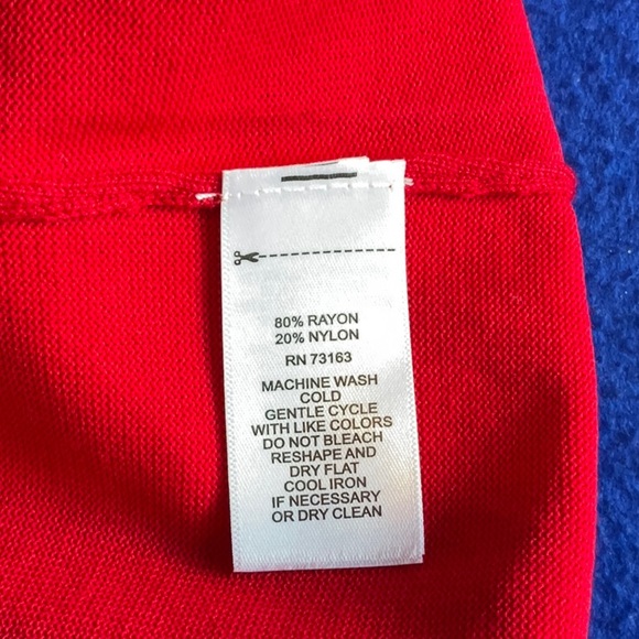 Cable & Gauge Sleeveless Turtleneck in Intense Red Size XL, NWT - Picture 13 of 13